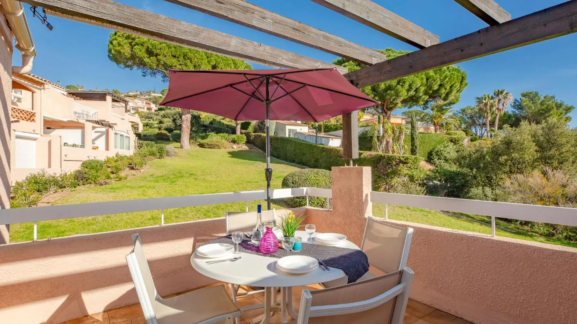 Apartment Les Coteaux De La Nartelle-17 By Interhome Σαιντ-Μαξίμ Γαλλία